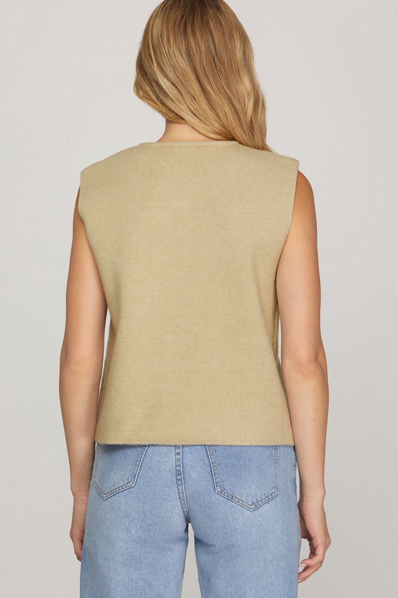 🤍 Cozy Chic Button-Front Sweater Vest