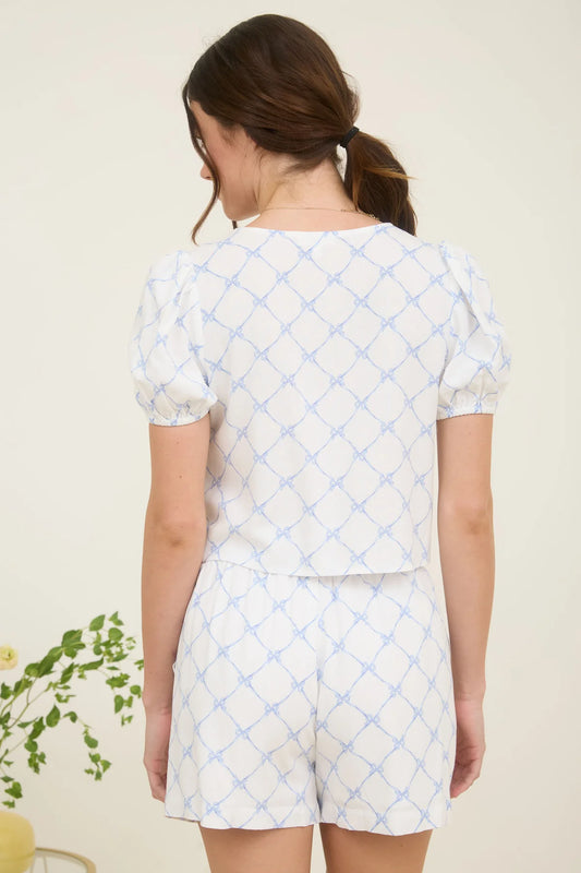 Bow Pattern Front Tie Puff Sleeve Top