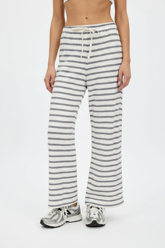 The Coastal Ease Lounge Set