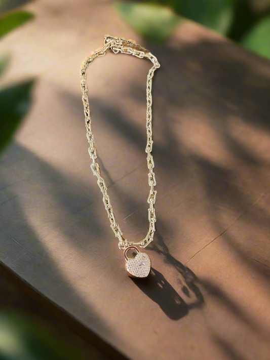 Heart pendant w/lock