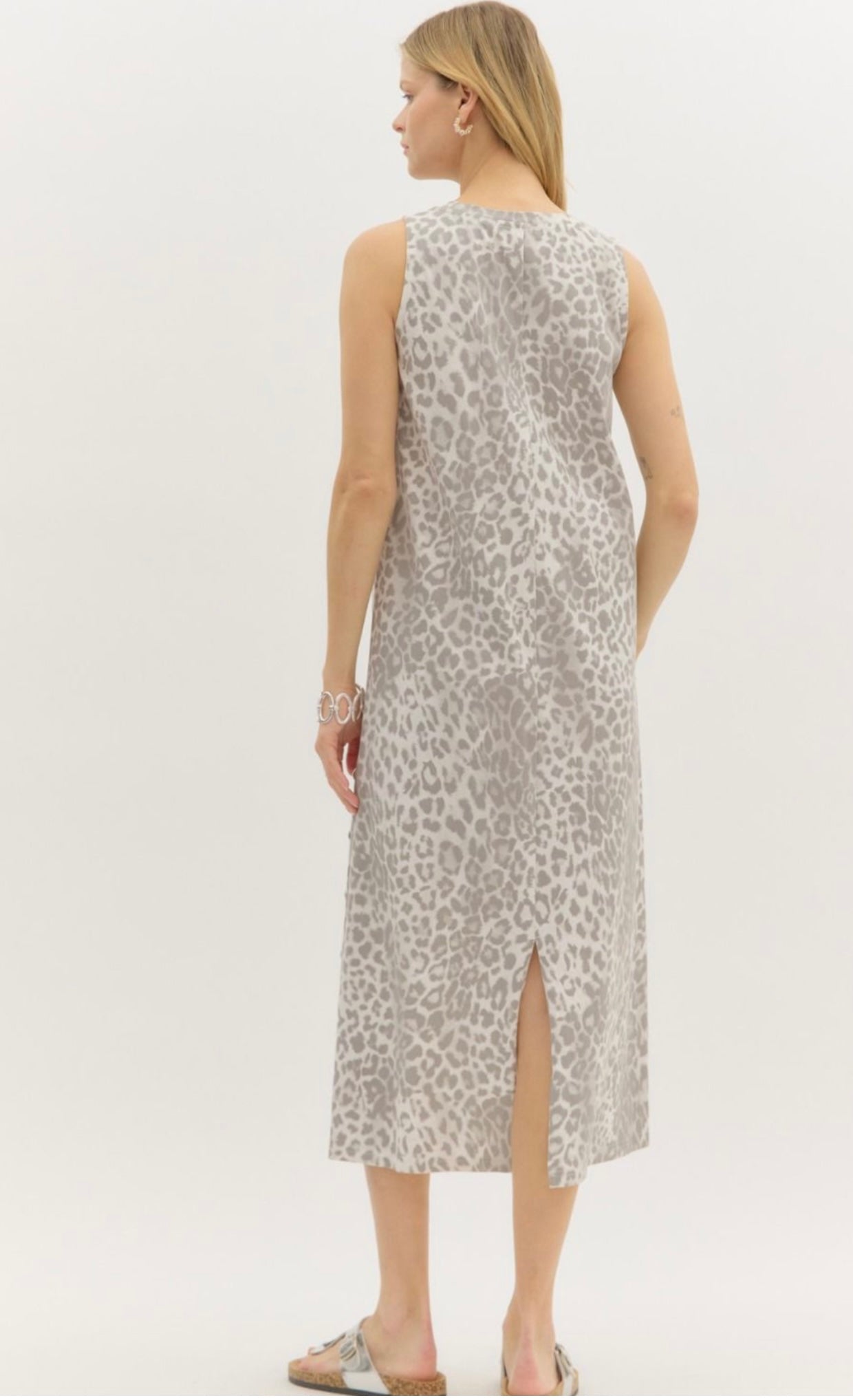Sleeveless pullover midi dress