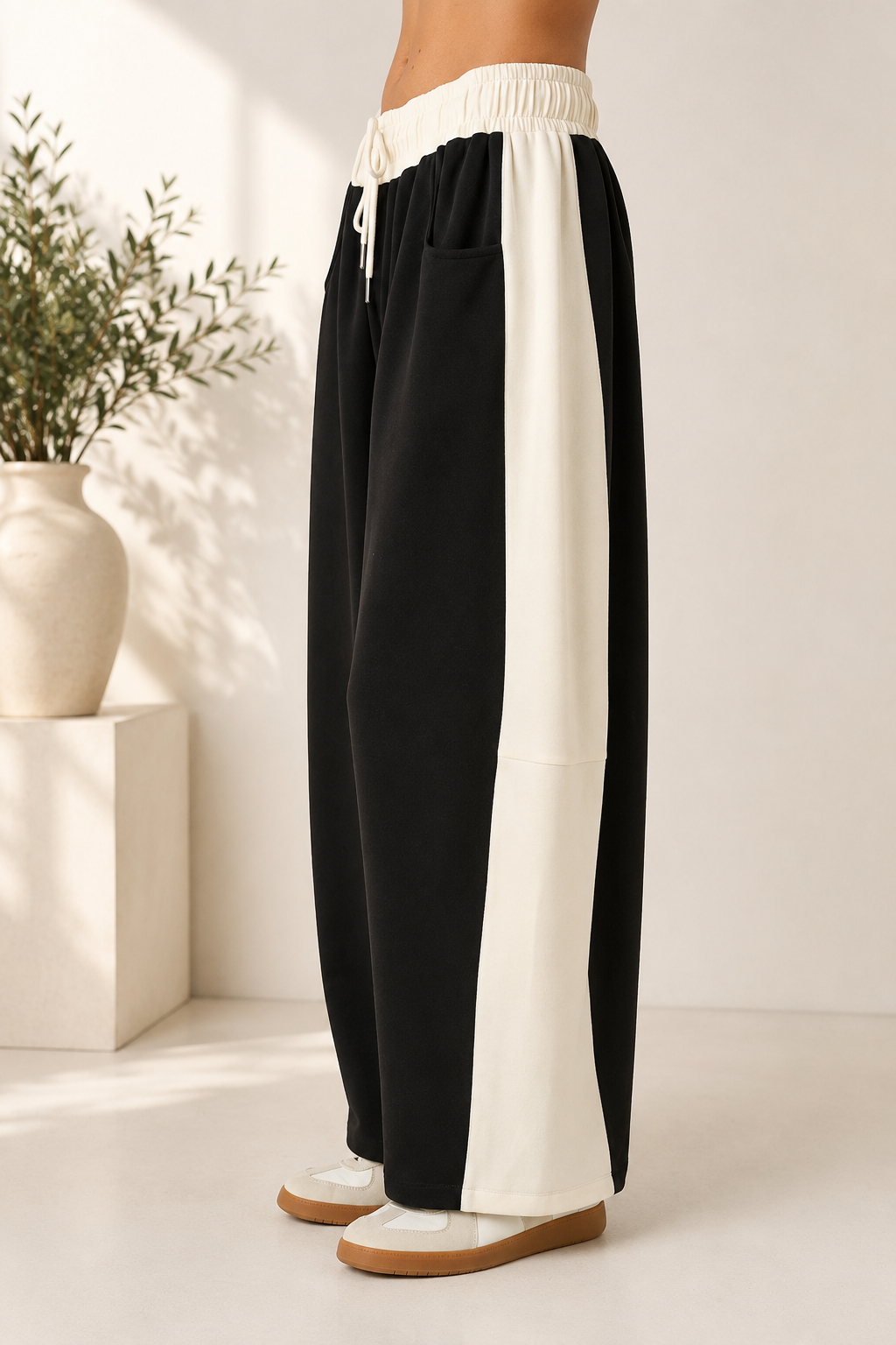 The Monroe Contrast bottoms
